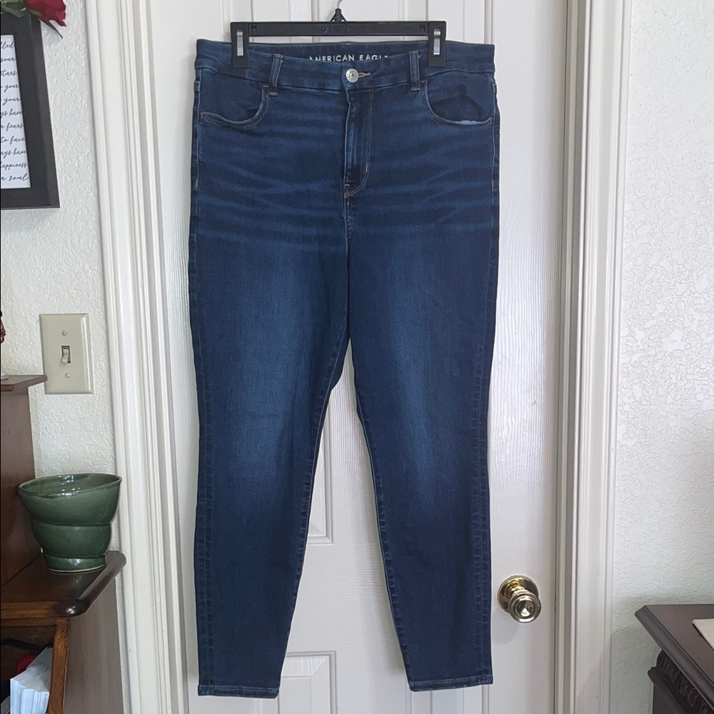 American Eagle • Women’s Next Level Stretch Curvy Hi-Rise Jeggings • 14 short